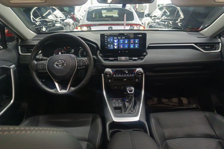 Used Toyota Wildlander 2023 2.0L CVT Four-Wheel Drive Luxury PLUS Edition
