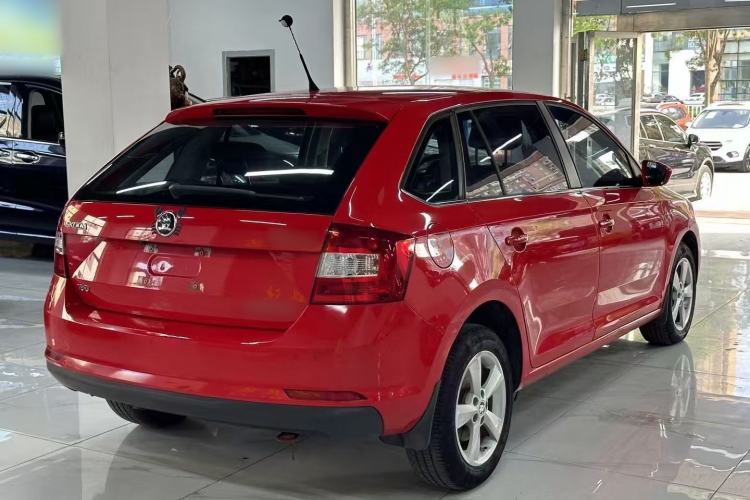 Used Skoda Rapid Spaceback 2016 1.6L Automatic Chuanxing Edition
