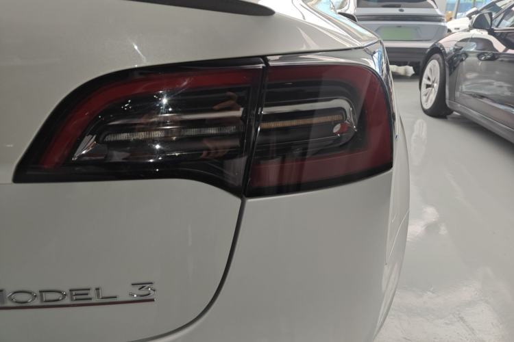 Used Tesla Model 3 2022 Performance High-Performance All-Wheel-Drive Version
