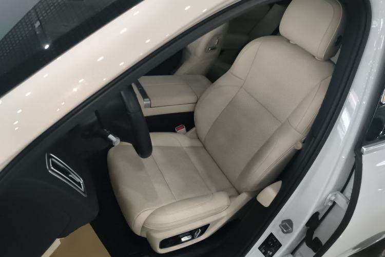 Used Li Auto L7 2024 Ultra Model
