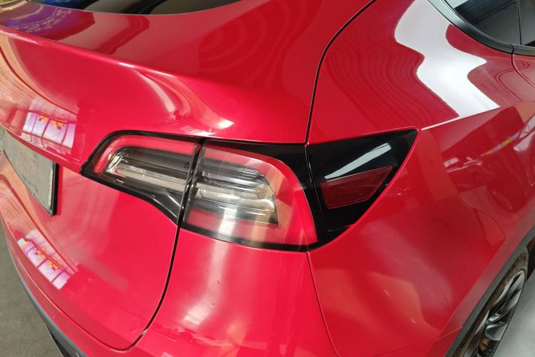 Used Tesla Model Y 2021 Long-Range All-Wheel-Drive Version 3D7
