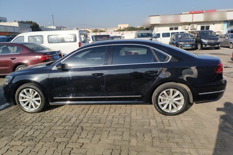 Used Volkswagen Passat 2017 330TSI DSG Luxury Edition
