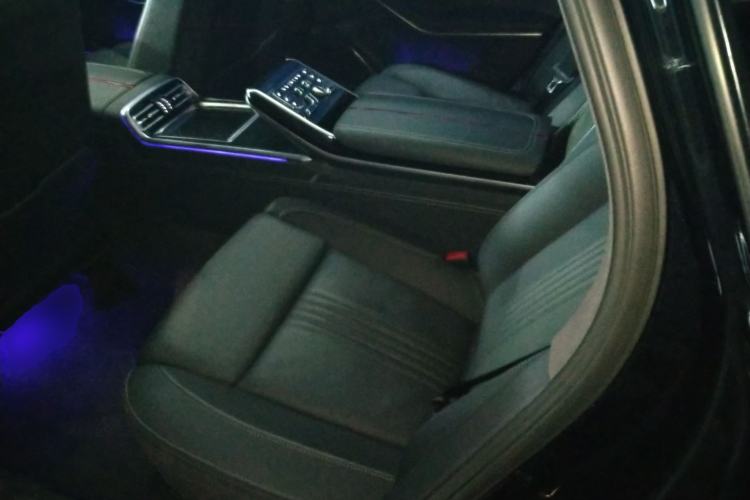 Used Hongqi H9 2020 3.0T Smart Connect Flagship Four-Seat Version