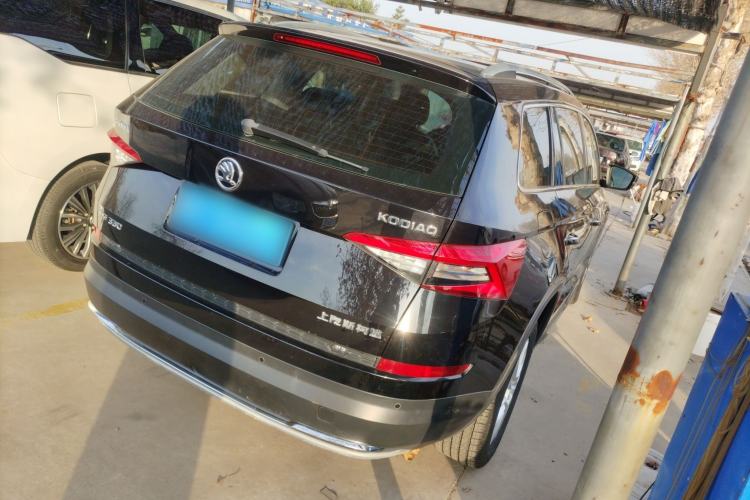 Used Skoda Kodiaq 2018 Facelifted TSI330 5-Seater Two-Wheel-Drive Luxury Enjoyment Edition
