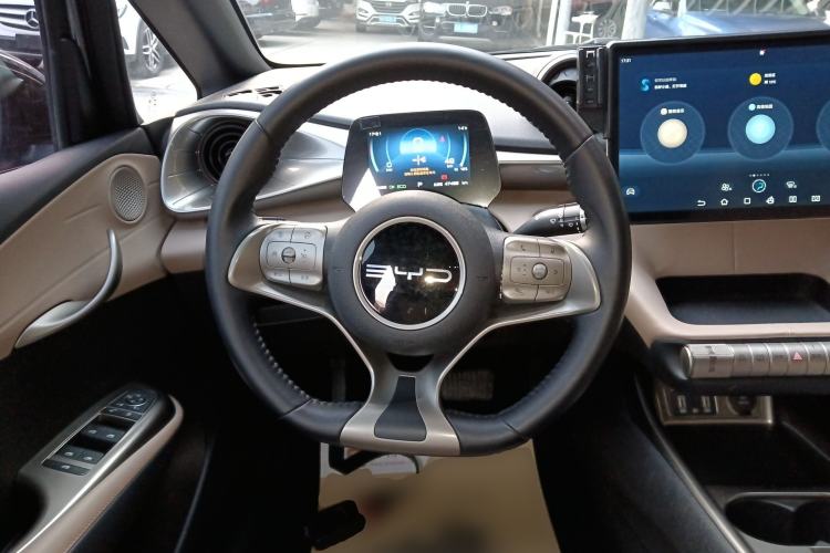 Used BYD Dolphin 2023 420 km Free Version
