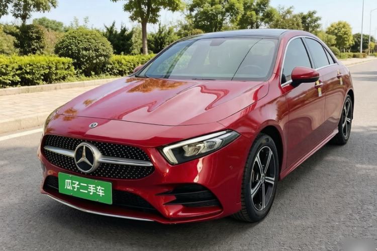 Used Mercedes-Benz A-Class 2022 Revised Version A 200 L Sport Sedan Fashionable Style