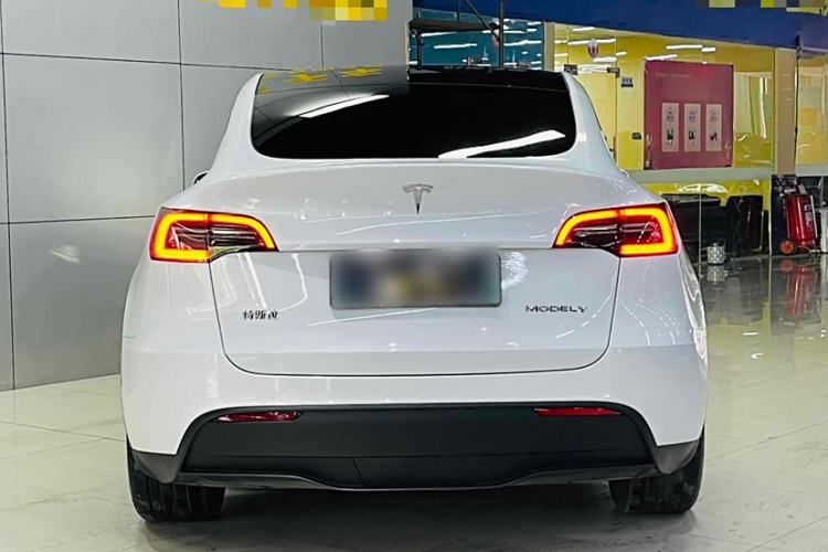 Used Tesla Model Y 2024 Rear-Wheel-Drive Version
