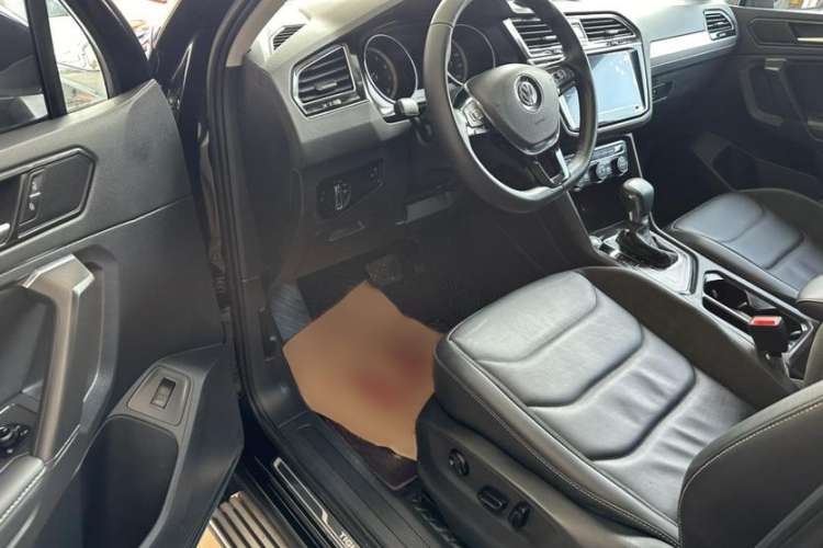 Used Volkswagen Tiguan L 2019 Revised 330TSI Automatic Two-Wheel Drive Smart & Luxury Edition China VI Standard
