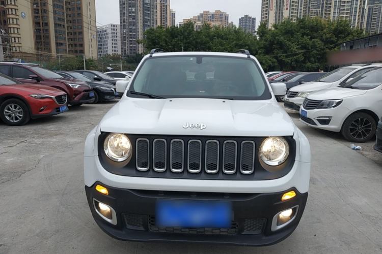 Used  Renegade 2018 Connected Large Screen Version 180T Automatic High-Energy Edition
