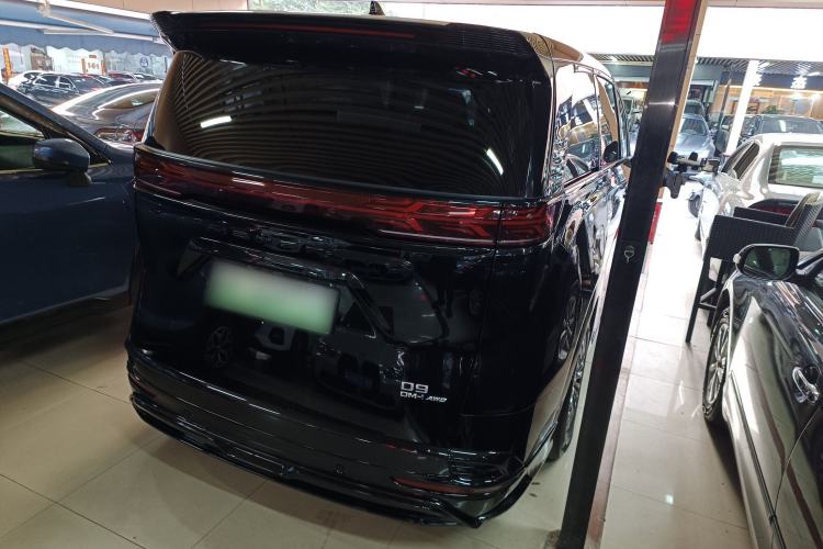 Used Denza D9 2022 DM-i 970 Four-Wheel Drive Flagship Model