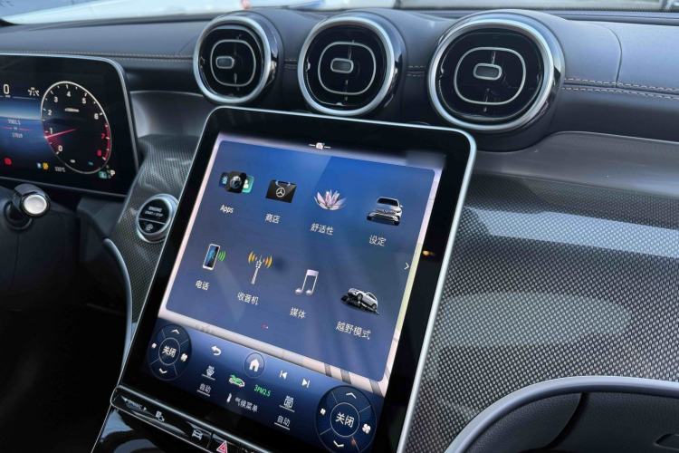 Used Mercedes-Benz GLC 2023 GLC 260 L 4MATIC Dynamic Edition 7-seater
