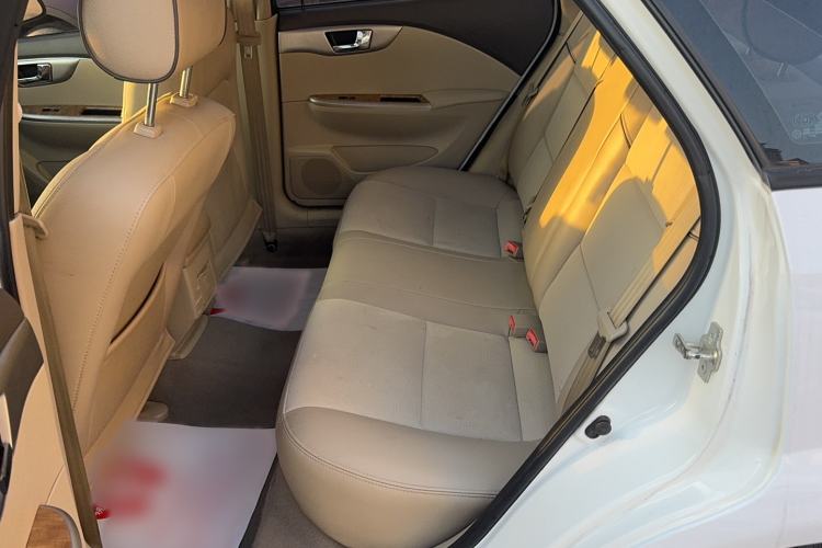 Used Buick Excelle 2015 1.5L Automatic Classic Model
