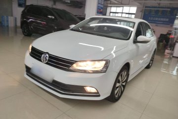 Used Volkswagen Sagitar 2017 230TSI Automatic Comfort Version