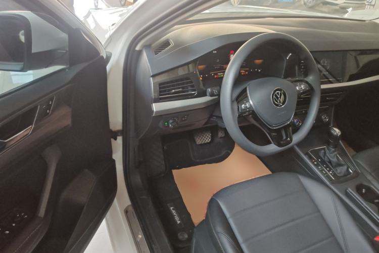 Used Volkswagen Lavida 2022 1.5L Automatic Comfort Edition
