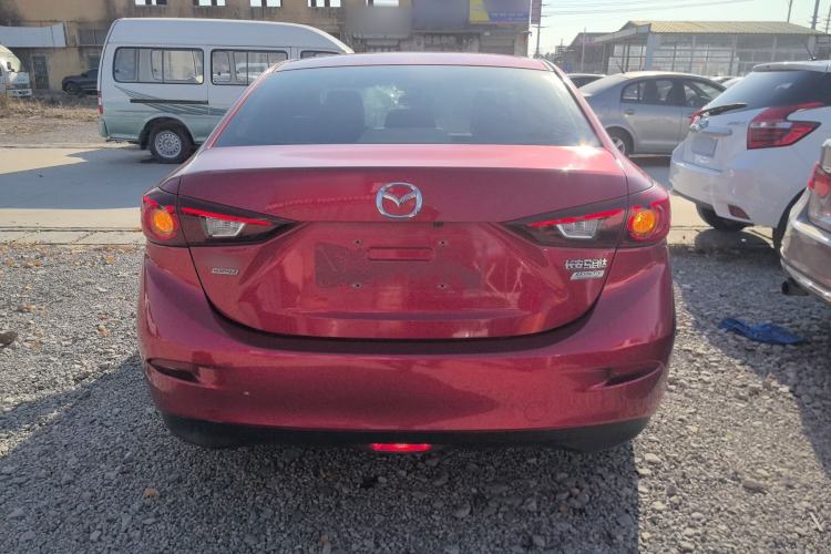 Used Mazda Mazda 3 Axela 2014 Sedan 1.5L Automatic Comfort Model
