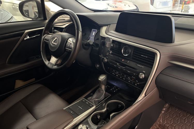 Used Lexus RX 2020 Revised Version 300 Two-Wheel Drive Comfort Edition