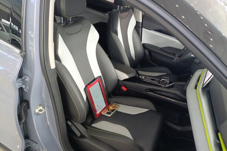 Used Geely Auto Coolray 2022 Bin Yue COOL 1.5TD DCT Hot Engine Edition