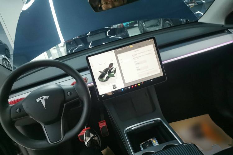 Used Tesla Model Y 2024 Rear-Wheel-Drive Version
