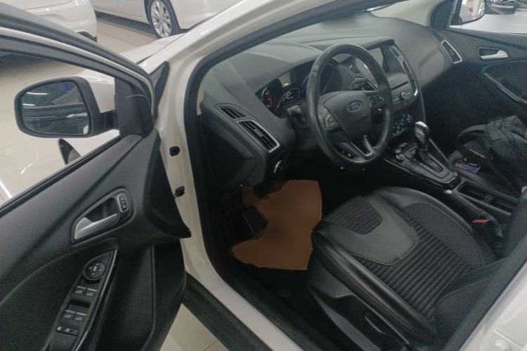 Used Ford Focus 2018 Sedan Classic EcoBoost 180 Automatic Elite Model