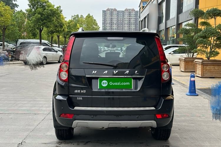 Used Haval H5 Classic 2015 2.0L Manual Two-Wheel Drive Entry-Level Trim
