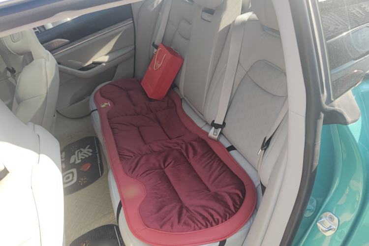 Used NETA S 2022 Extended-Range Version 1160 km Range Rear-Wheel Drive Mid-Grade