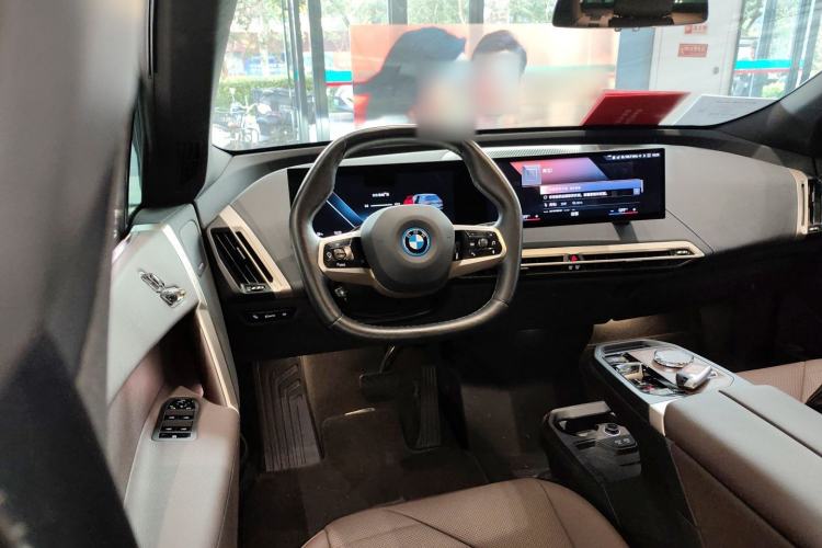 Used BMW iX 2022 xDrive40
