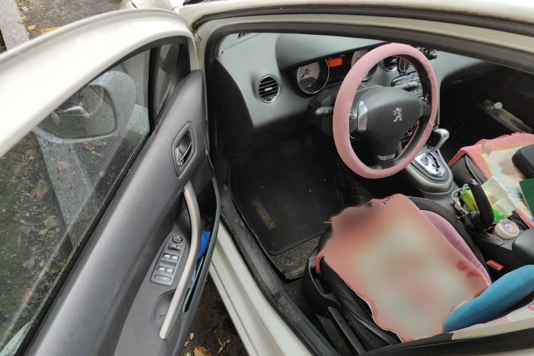 Used Peugeot 408 2013 2.0L Automatic Comfort Edition
