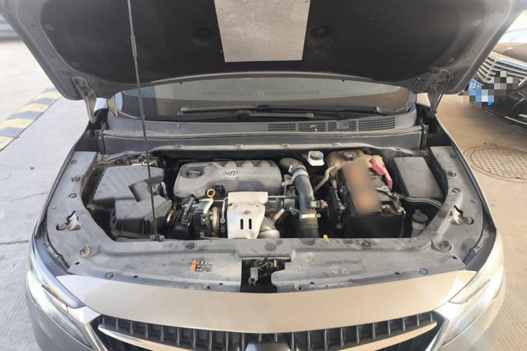 Used Buick GL6 2018 18T 5-seat Luxury Model
