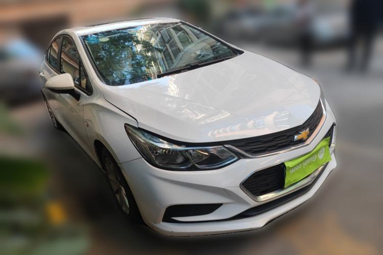 Used Chevrolet Cruze 2017 1.5L Automatic Pioneer Sunroof Edition
