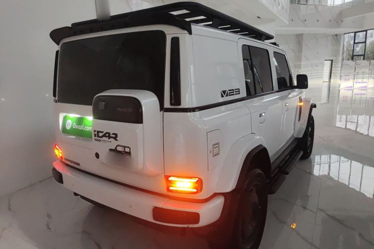 Used  V23 2025 401 Two-Wheel Drive Advanced Edition
