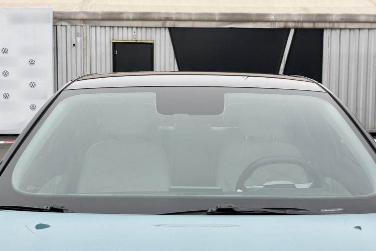 Used  L6 2023 125km MAX
