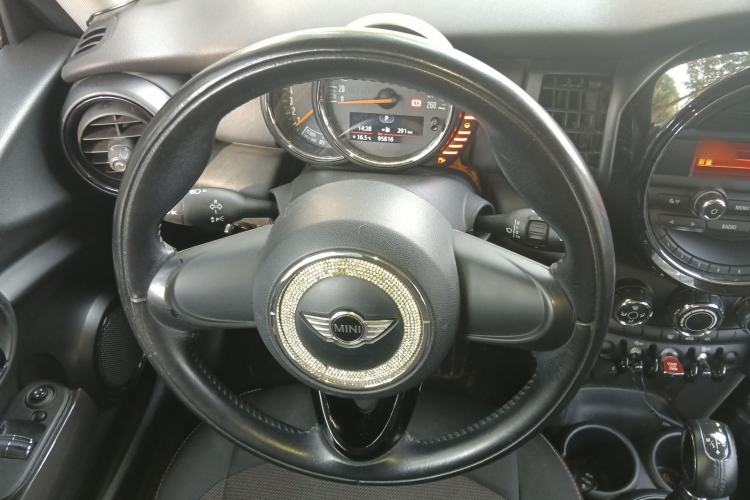 Used  MINI 2014 1.2T ONE
