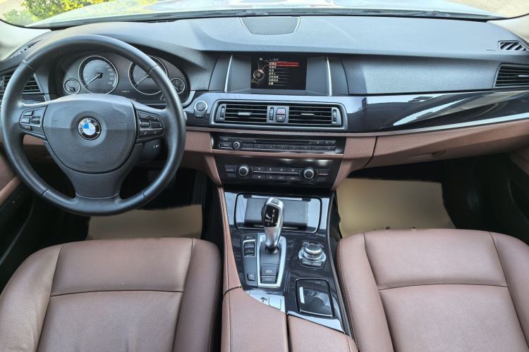 Used BMW 5 Series 2015 520i Elegant Edition