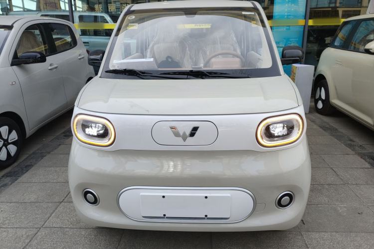 Used Wuling Hongguang MINIEV 2024 3rd Generation 215km Youth Edition
