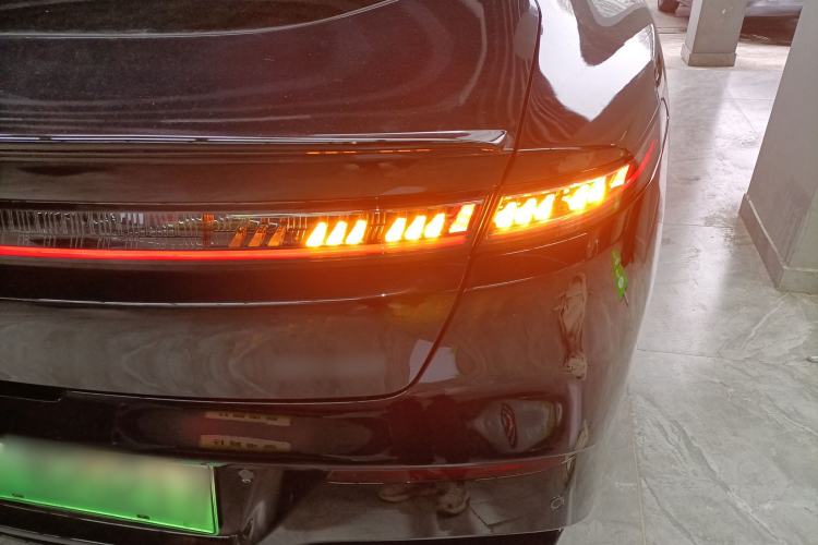 Used  eπ007 2024 Pure Electric 530 Air Edition
