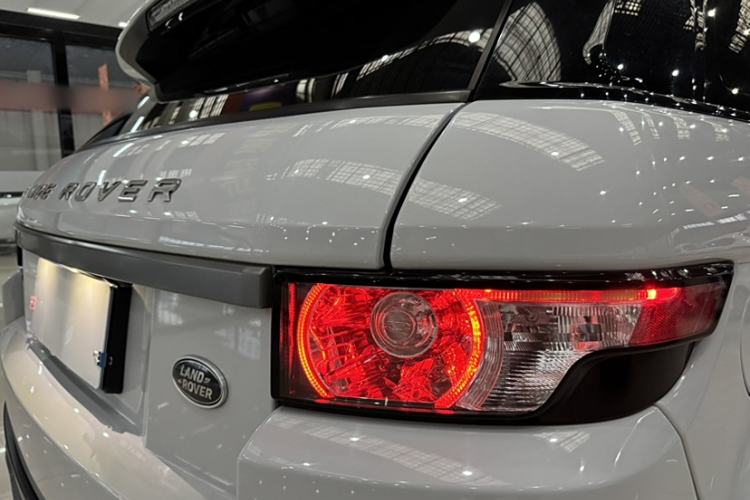 Used Land Rover Range Rover Evoque 2015 2.0T Five-Door Zhiyao Edition
