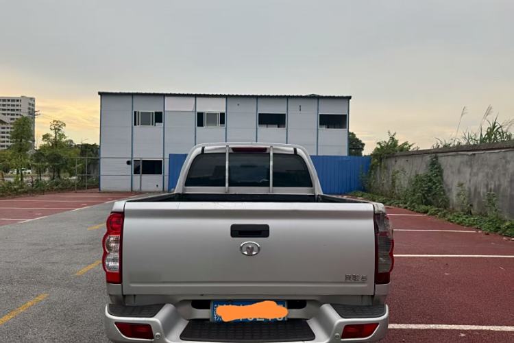 Used Great Wall Wingle 5 2017 2.0T European Version Diesel Two-Wheel Drive Advanced Large Double-Cab GW4D20E
