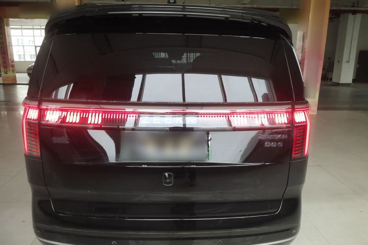 Used Zeekr 009 2022 WE Edition