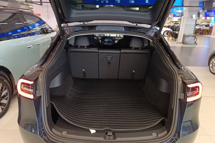 Used Tesla Model Y 2024 Rear-Wheel-Drive Version