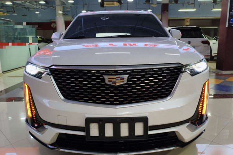 Used Cadillac XT6 2022 2.0T Six-Seater Four-Wheel-Drive Luxury Version
