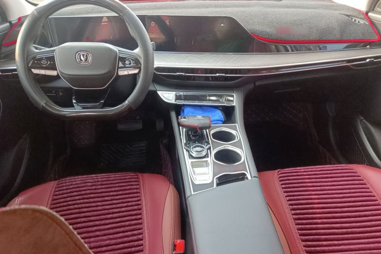 Used Changan Eado 2025 PLUS 1.4T Dual-Clutch High-Energy Version
