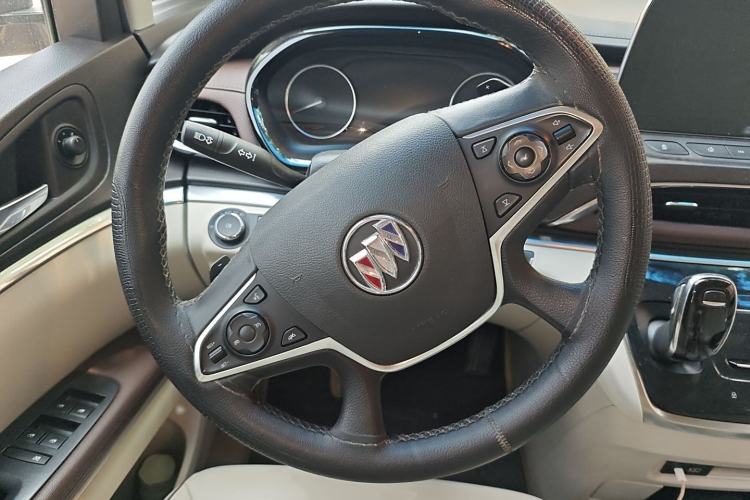 Used Buick GL8 2021 Land Cruiser Executive Class 652T Luxury Model