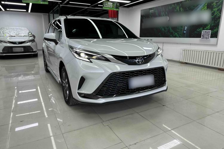 Used Toyota Granvia 2024 2.5L Hybrid Prestige PLUS Four-Wheel Drive Version
