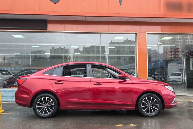 Used Roewe i5 2020 1.5L Automatic 4G Connect Luxury Flagship Edition
