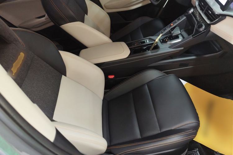 Used Lynk & Co 06 EM-P 2022 PHEV 84 km Range Pro Version
