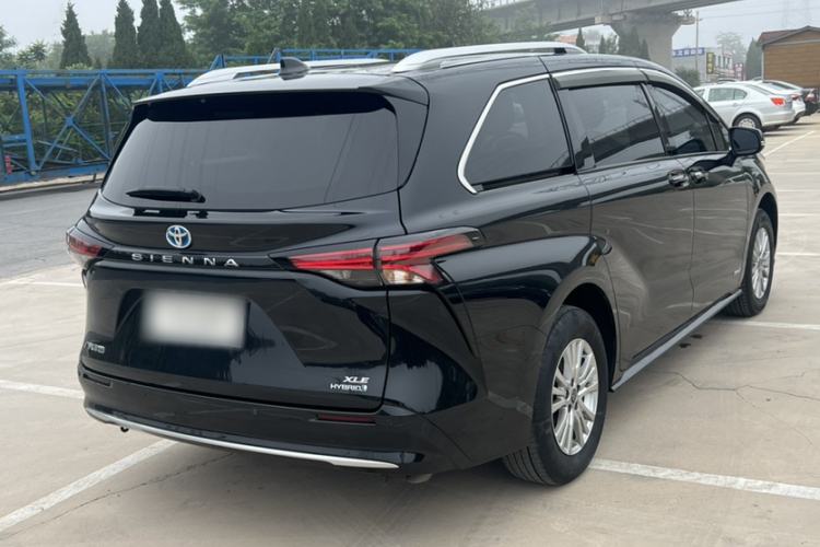 Used Toyota Sienna 2021 2.5L Hybrid Luxury Edition
