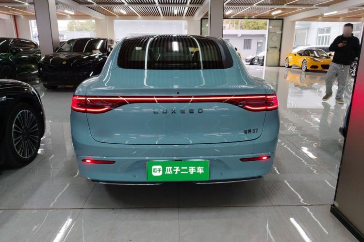 Used Hima Luxeed S7 2025 785 km Ultra