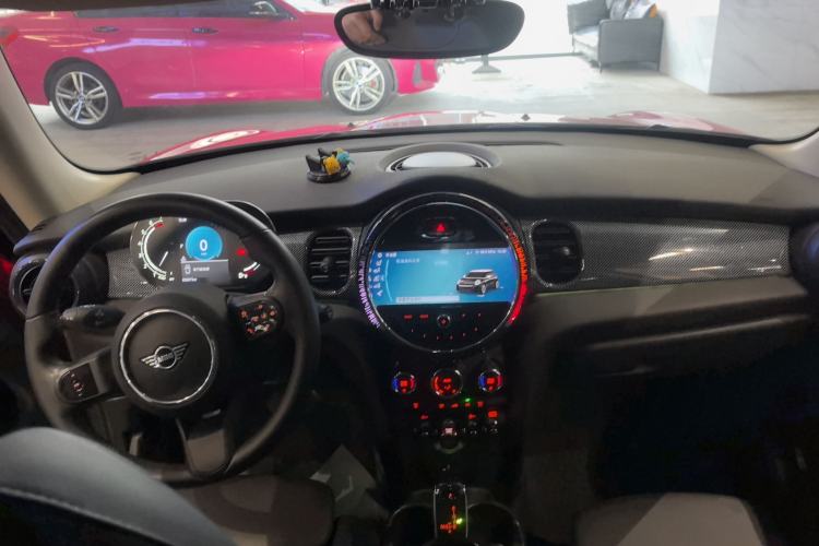 Used  MINI 2022 1.5T COOPER Classic Edition
