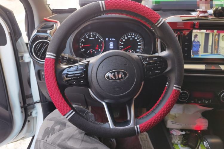Used Kia kx1 Stonic 2021 1.4L CVT Fun & Sunroof Model