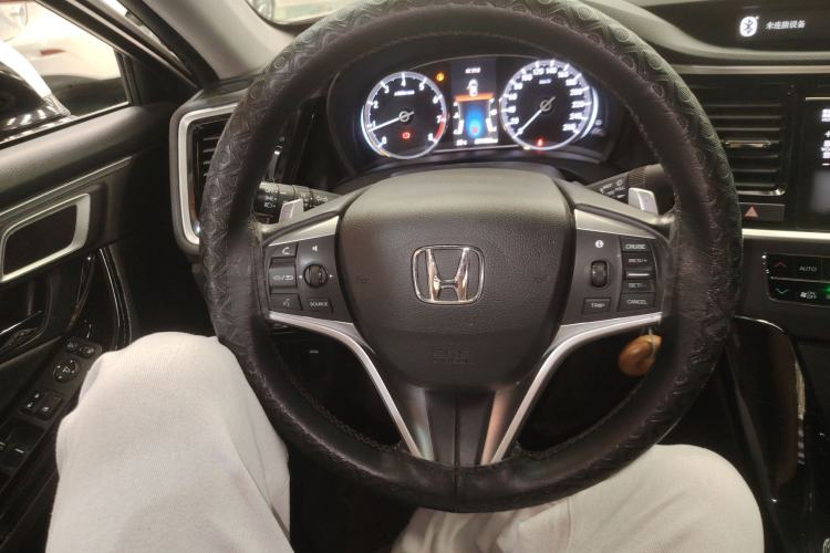 Used Honda Spirior 2015 2.0L Prestige Edition
